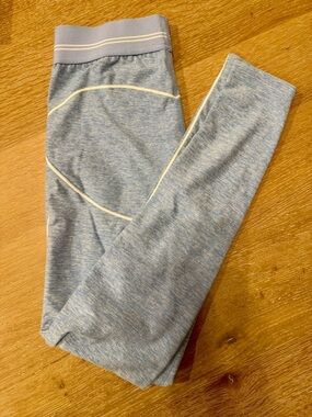 ALO Soft High Waist Heart Throb Leggings (Seashell Blue Heather, S)